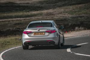 Alfa Romeo Giulia Sprint 2020 года  (UK)